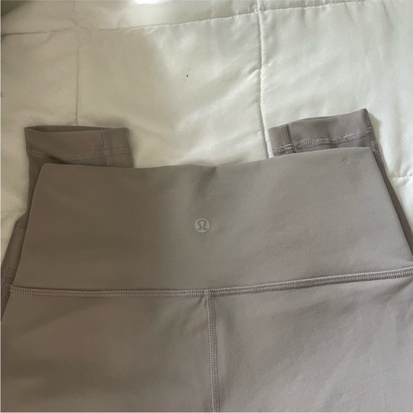 Lululemon leggings - Picture 5 of 6